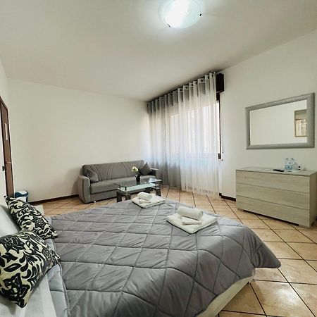 Casa Vacanza Elena 2 Verona Esterno foto
