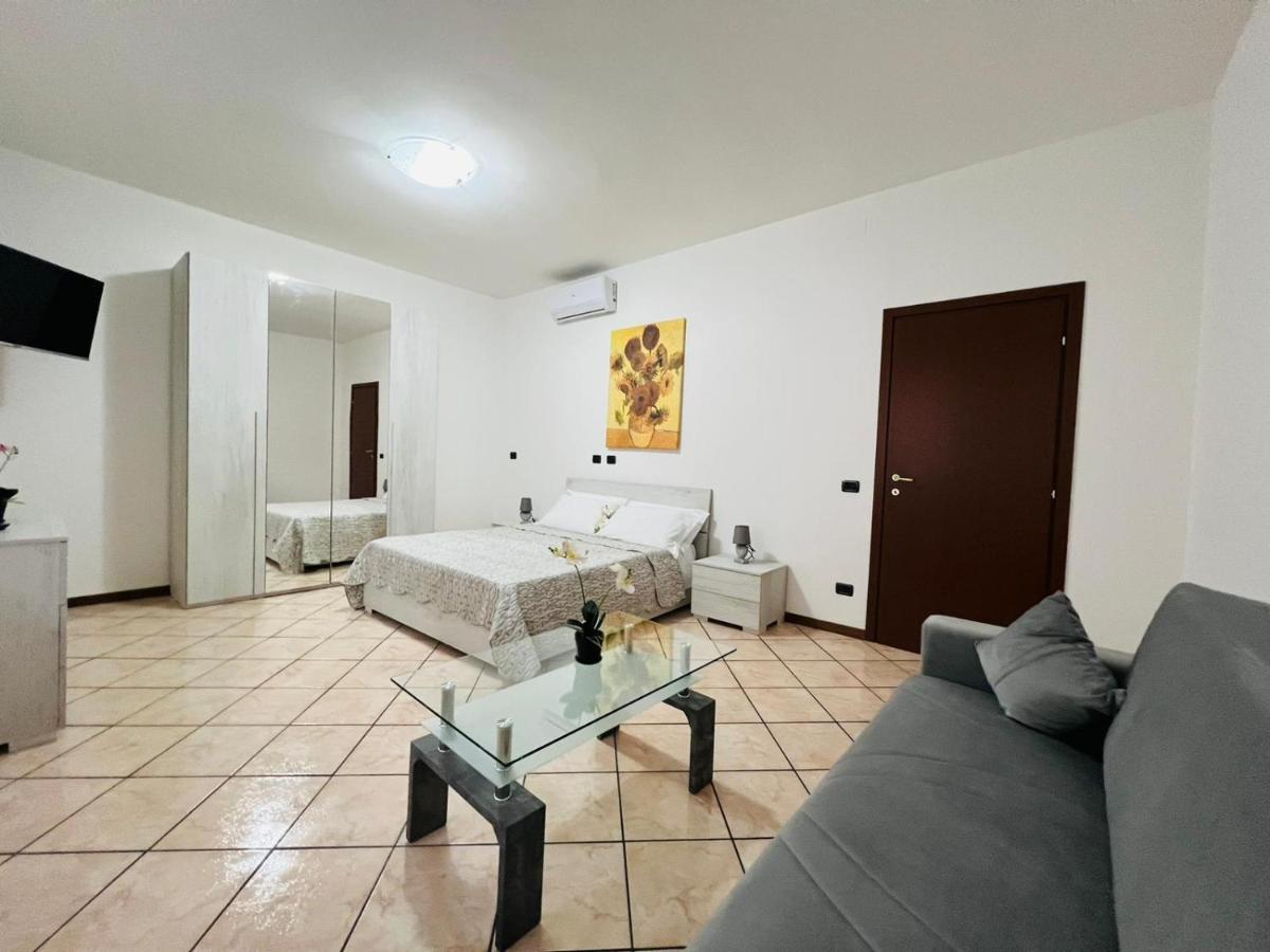 Casa Vacanza Elena 2 Verona Esterno foto