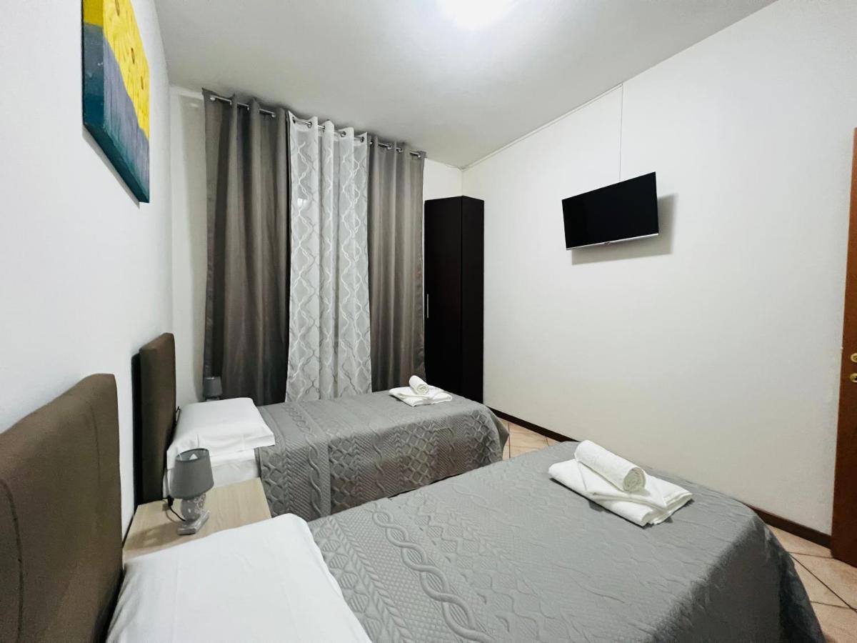 Casa Vacanza Elena 2 Verona Esterno foto
